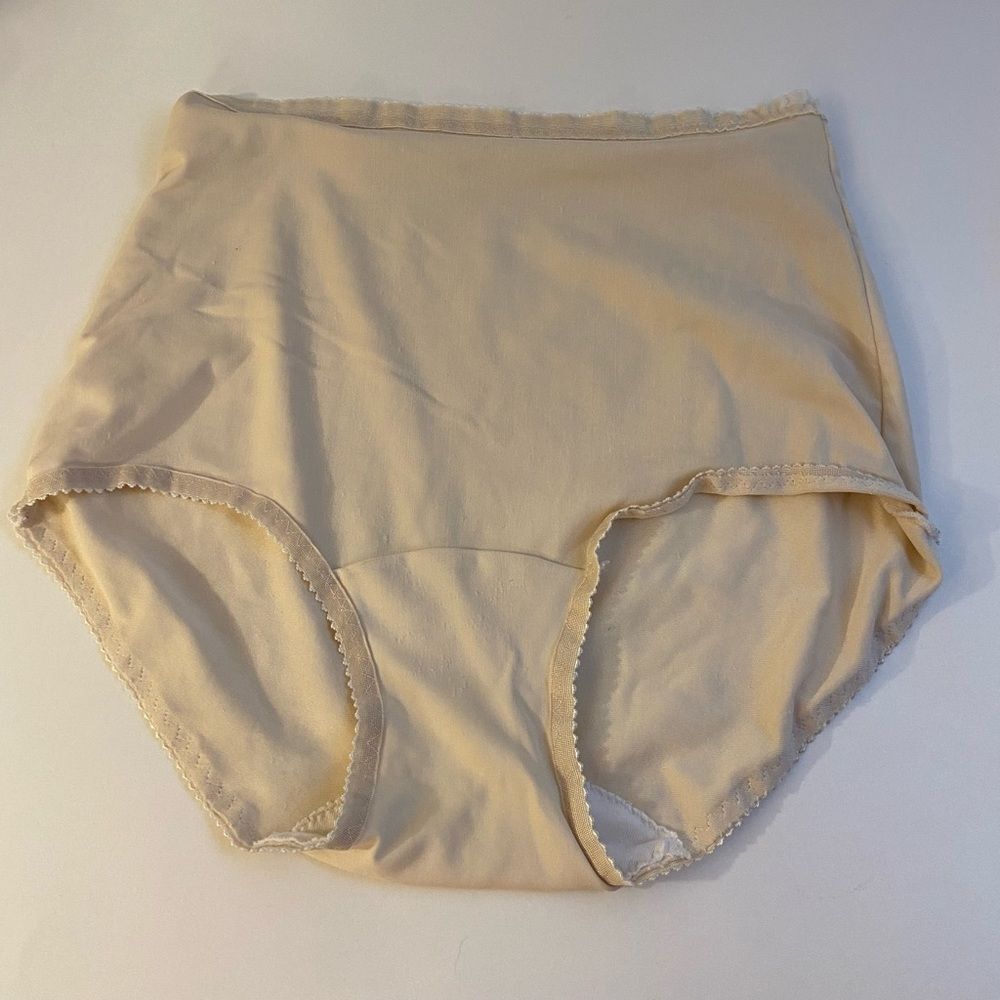 Vintage shadowline nylon blend panties medium